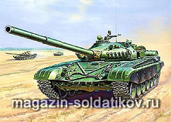 Сборная модель из пластика Танк Т-72А (1/35) Звезда