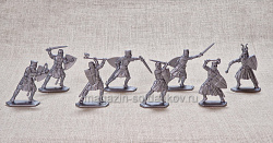 Солдатики из пластика Тевтонский орден. Пешие рыцари, 54 мм (8 шт, пластик, серебро) Воины и битвы